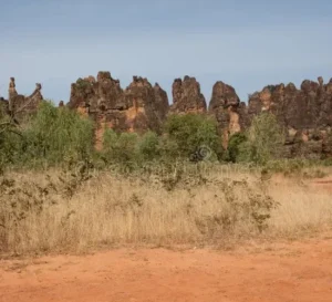 Sindou Peaks